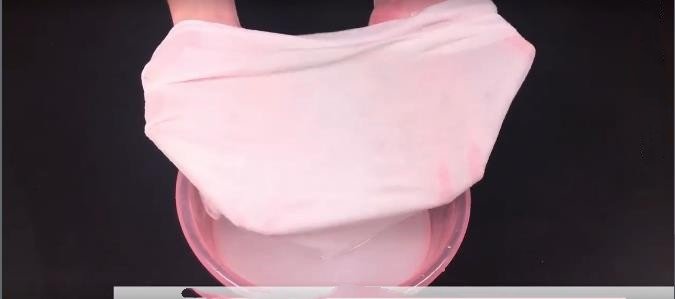 白衣服上沾上铁锈怎么清洗啊！