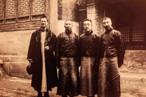 中国共产党的创始人是谁?