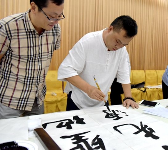 汉语言专业的就业前景真的那么差吗？