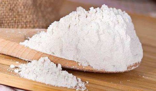 擀饺子皮用什么面粉好？求推荐。