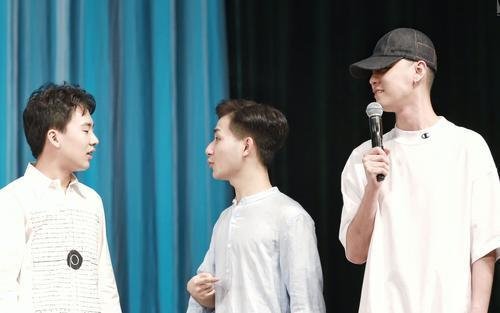 被郭德纲称为实力超群的陶阳,为啥逐渐淡出了德云社的相声舞台?