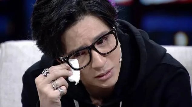 李雨桐已出部分证据,薛之谦该如何应对?