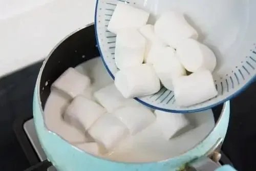 牛奶糖很好吃,如何自制牛奶糖?