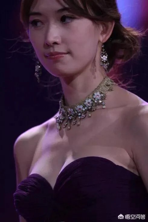 关于林志玲的百花奖礼服,你怎么看?你有什么想说的话?