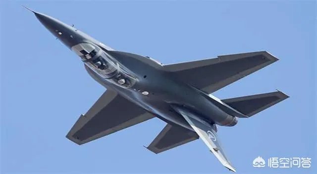 如何评价L-15高级教练机?
