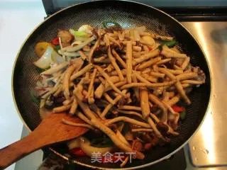 干锅茶树菇