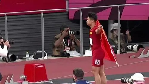 苏炳添自曝短板获赞扬,百米飞人对自己的短板是如何评价的?