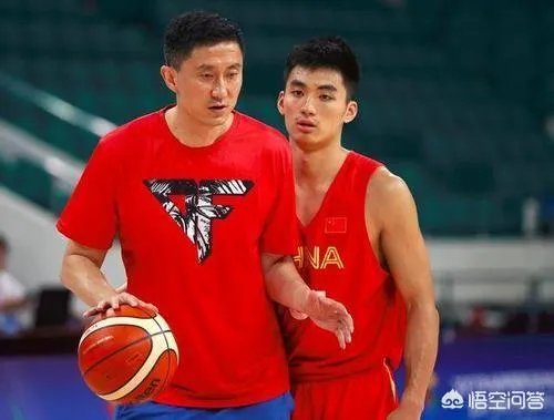 刘晓宇回国后肌肉直追易建联,为什么杜锋要于德豪不要他?
