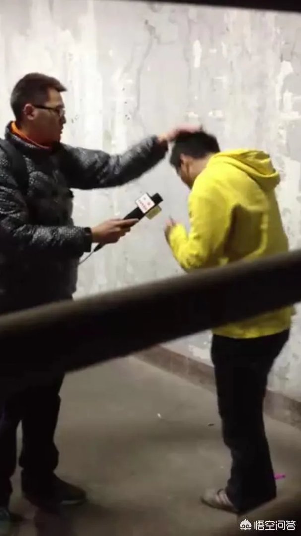 马布里当年在球员通道暴打山西队球迷被围堵大巴车,当时是怎么回事?