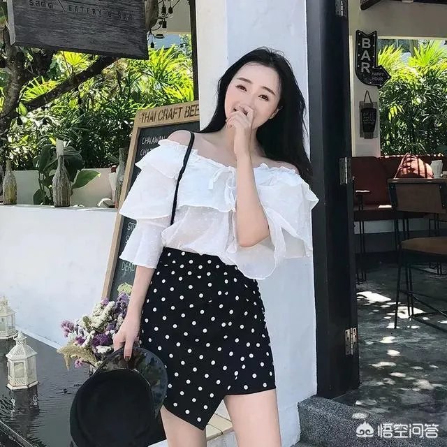 复古的波点裙怎么搭配才好看?