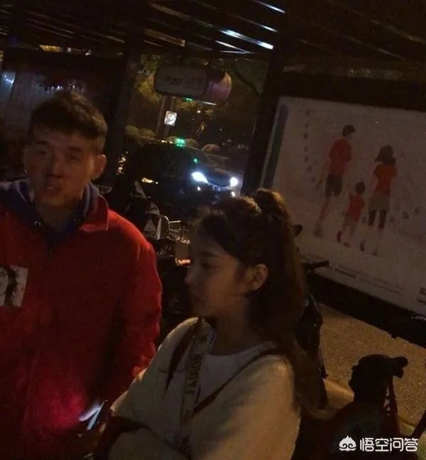 贝拉拉是谁,最近为什么这么火?听说他在工体被打了?