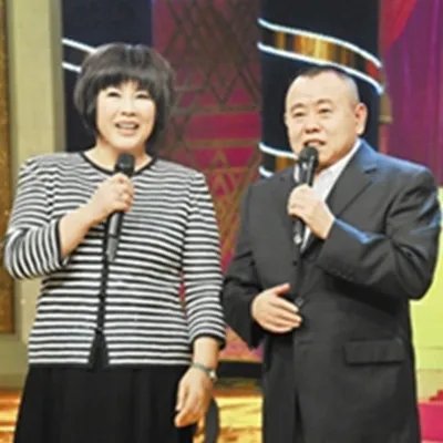 盘点潘长江老婆照片 原来潘长江老婆长这样！！