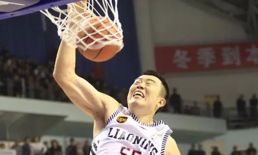 北京首钢和辽宁总决赛，裁判会不会把韩德君罚下去呢？