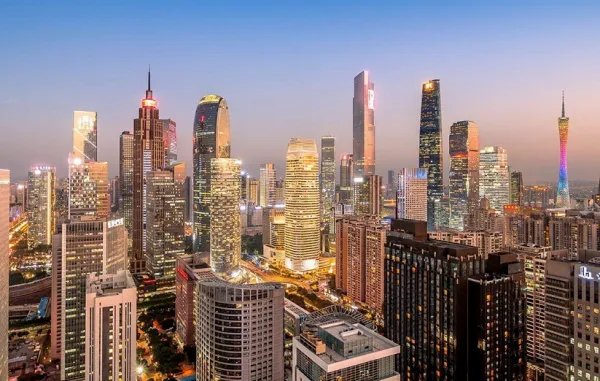 中国大城市排名前三是哪几大城市？