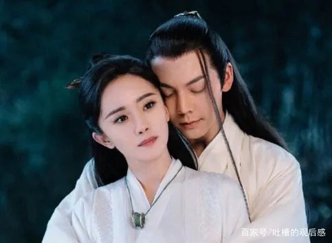 杨幂晒陈伟霆的绝美睡颜照,你觉得陈伟霆长得帅吗?
