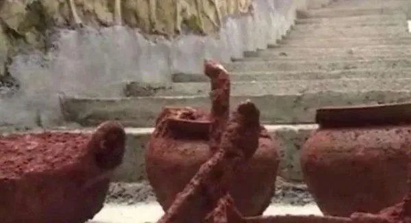 宋朝夫妻合葬墓中的过仙桥究竟有什么样的意义和作用?
