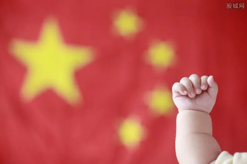 获得七一勋章补贴多少钱 勋章的含金量有多少？