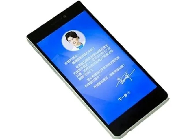 董明珠怒摔格力手机,是否就能证明手机质量好?