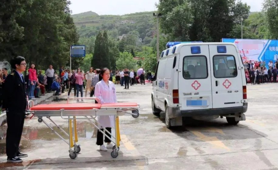 重庆高空索道坠落女子死亡,该景区是否该负全责?