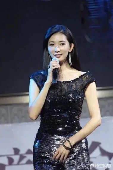 关于林志玲的百花奖礼服,你怎么看?你有什么想说的话?