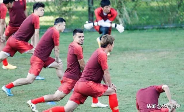 国足热身赛4:1大胜缅甸,不过半场却踢了个0:1,你怎么看?