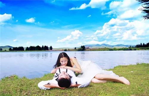 让你美到哭的草原婚纱照 中国5大草原外景推荐