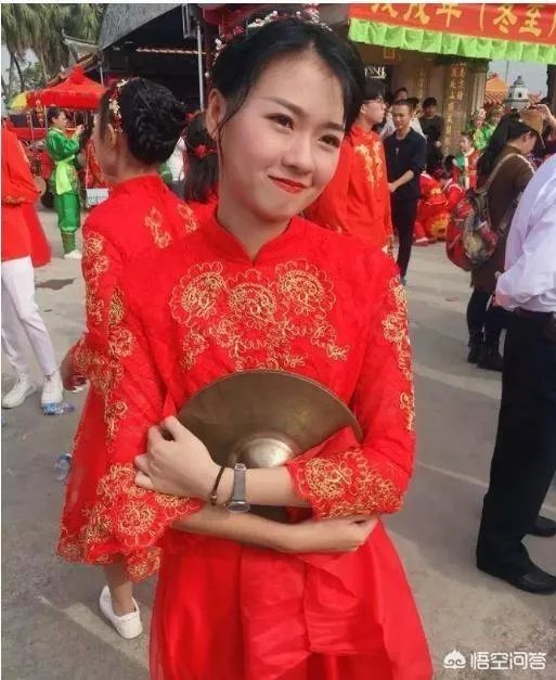 翁佳娜为什么能一下爆红？能红多久？