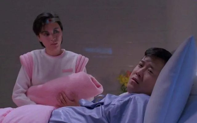 全球首例“生孩子的男人”,近况如何?