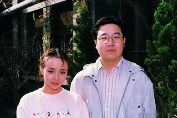 宋丹丹的恋情为何如此坎坷？
