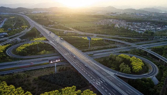 2022清明节高速免费可以提前上高速吗 2022清明节高速免费怎么计算