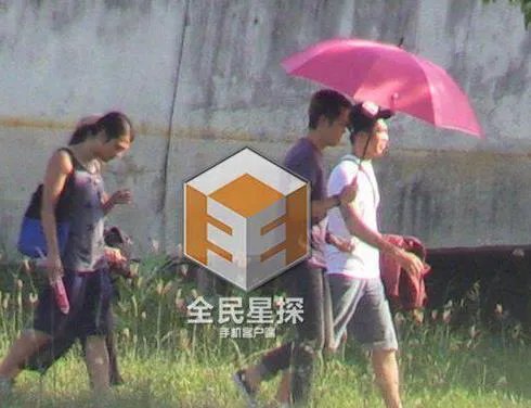 钟汉良的老婆儿子照片:钟汉良妻子曝光(图)