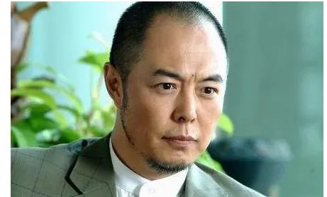 张铁林国籍？