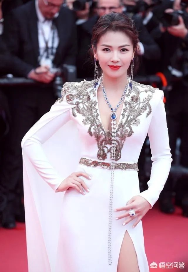 今日戛纳电影节红毯上,你最喜欢哪位女星?哪位的造型能惊艳四座?