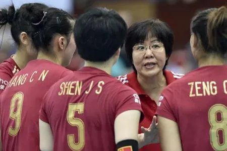 郎平为什么到美国执教?