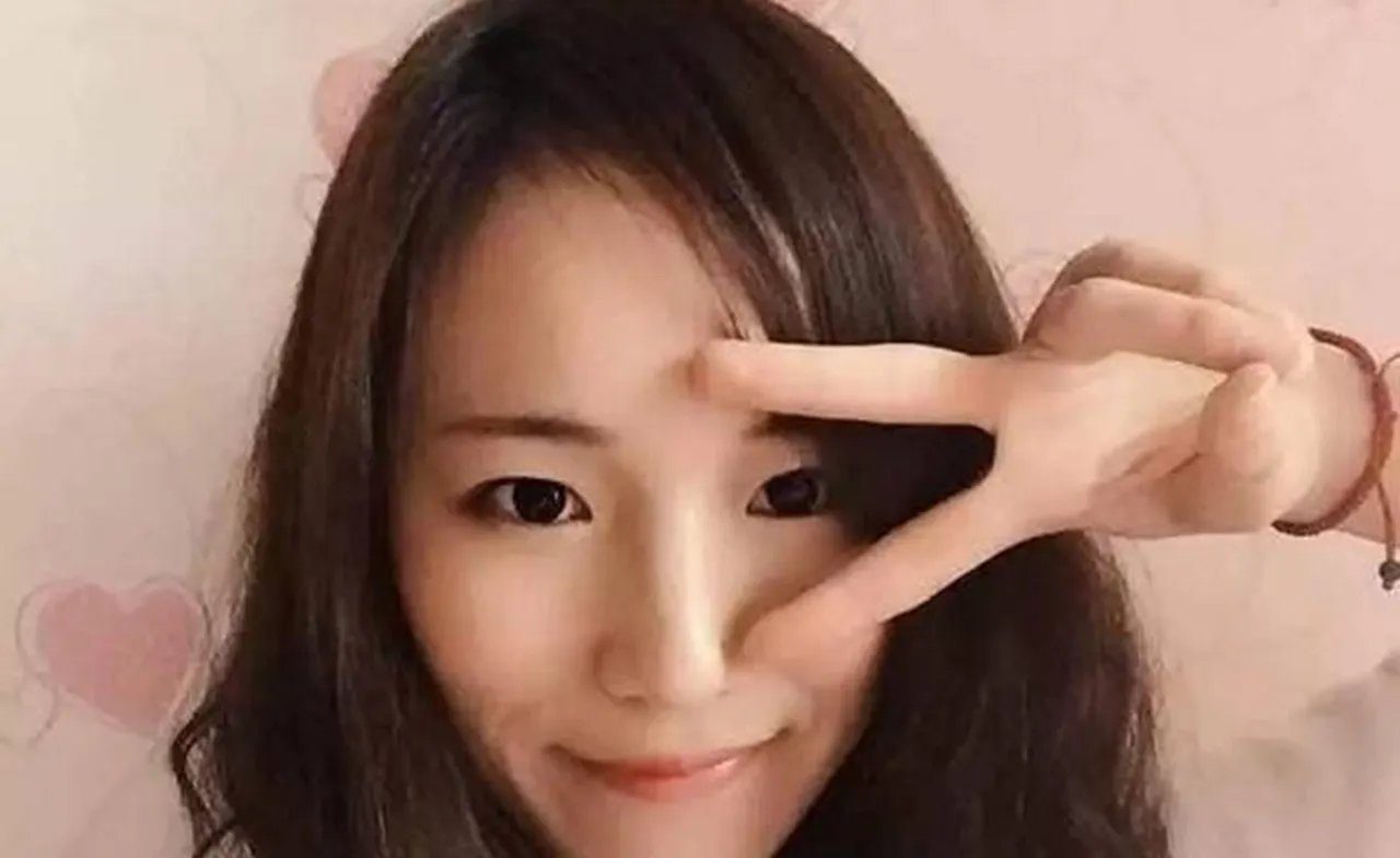 刘鑫发微博秀江歌照片，为什么她不肯消停而是各种蹭热度？