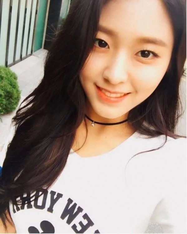 韩国女团中个别成员红了别的成员会排挤她吗？