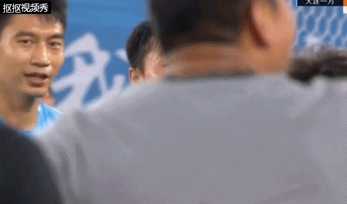 一方与上港一战,秦升与石柯发生冲突,石柯飙国骂,秦升使出英文对骂,你怎么看?
