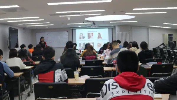 雅思7分培训班哪家好