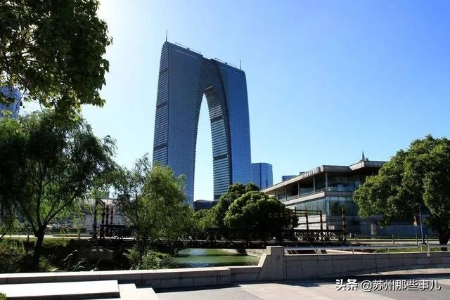 苏州那个像秋裤一样的大楼就叫秋裤楼吗?