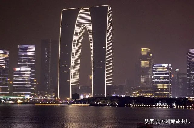苏州那个像秋裤一样的大楼就叫秋裤楼吗?
