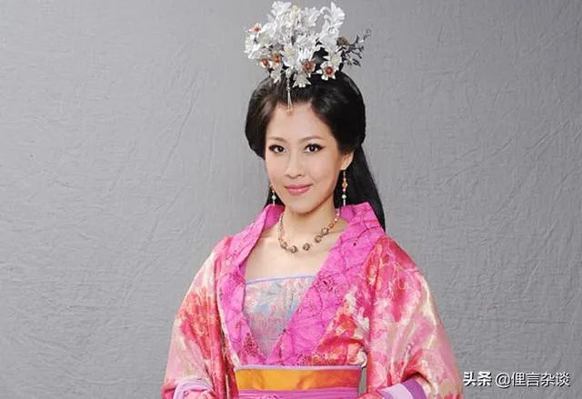 "有事钟无艳,无事夏迎春"是什么意思?
