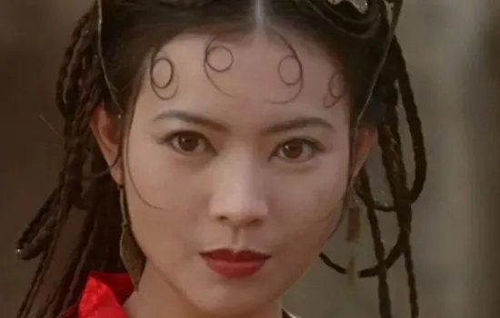 蓝洁英是谁？