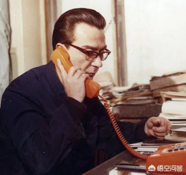 论相貌,王德民和何鸿燊谁帅?