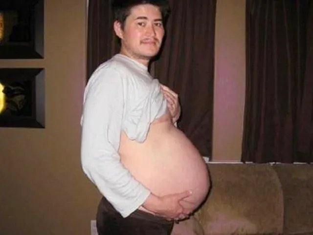 全球首例“生孩子的男人”,近况如何?