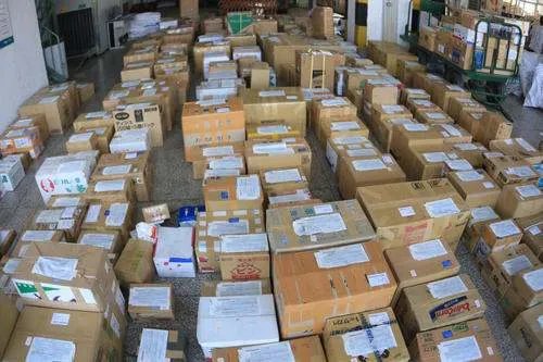 五家快递公司出现无人派送,自身难保为何还要封杀极兔速递?