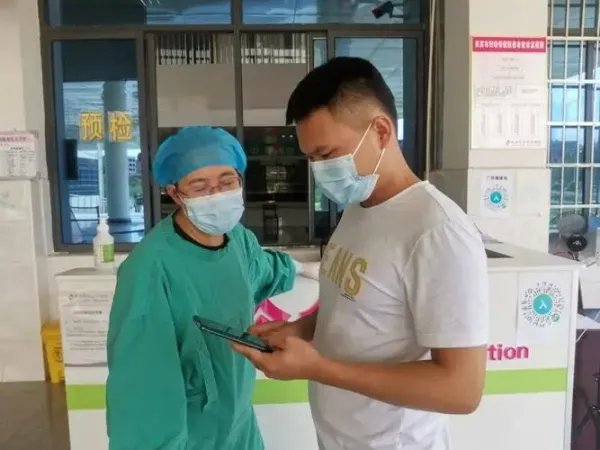 代表建议对疫苗未全程接种者赋蓝码,官方对此事是如何回应的?