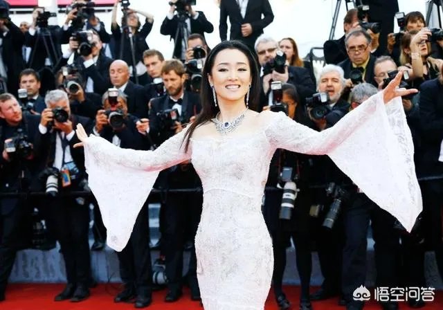 今日戛纳电影节红毯上,你最喜欢哪位女星?哪位的造型能惊艳四座?