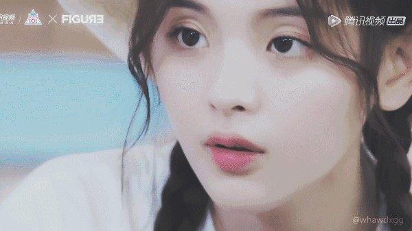杨超越为什么会受人追捧?