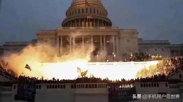 怎么看待在特朗普离职和拜登就职之日,美最高法院收到炸弹威胁呢?