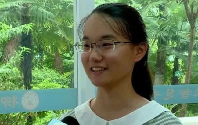 2020广西高考状元是谁 今年广西文理科状元多少分是哪个学校